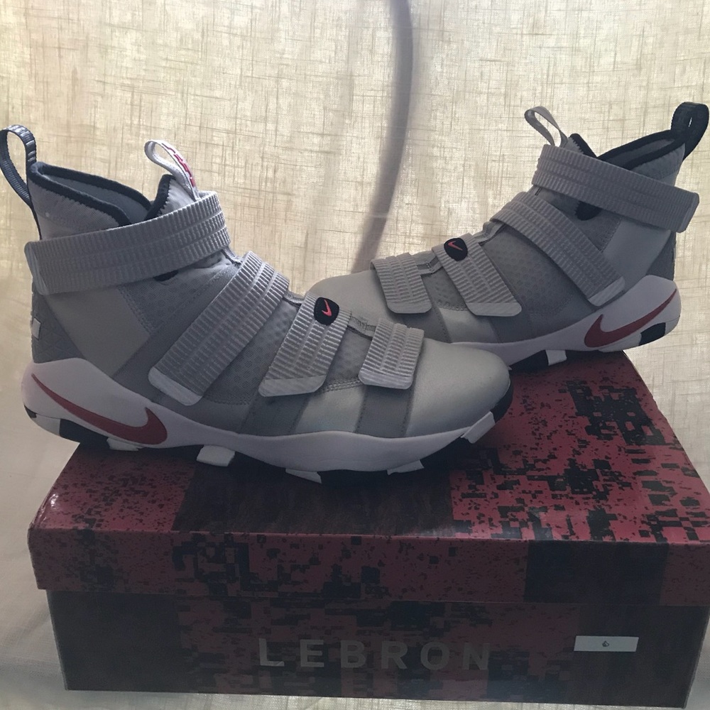 Nike LeBron Zoom Soldier 11 Silver Bullet